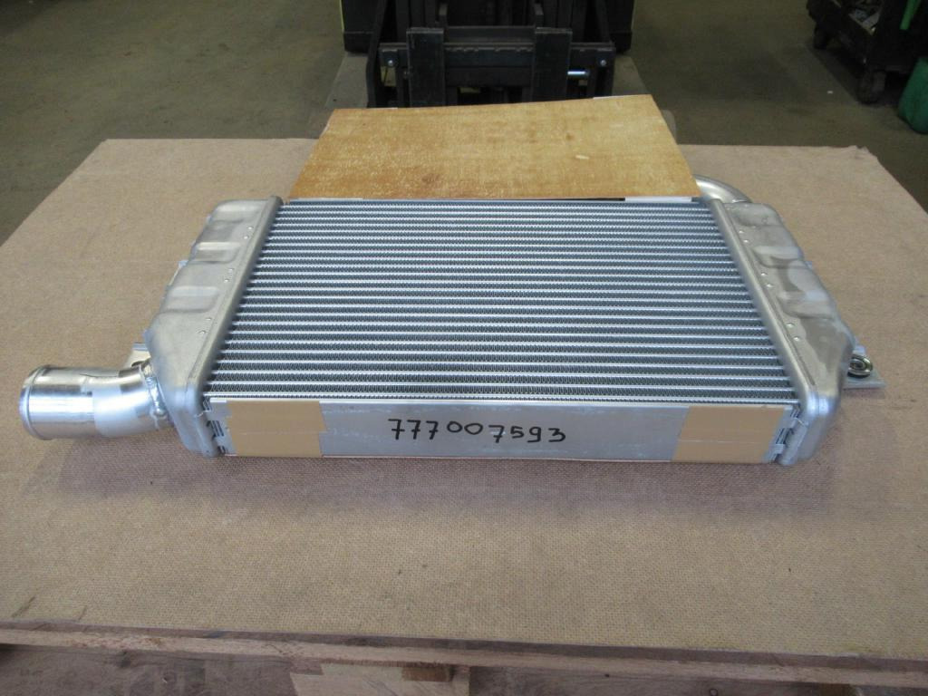 Case LN003220 - المبرد - آلات البناء: صور 1 Case LN003220 - المبرد - آلات البناء: صور 1