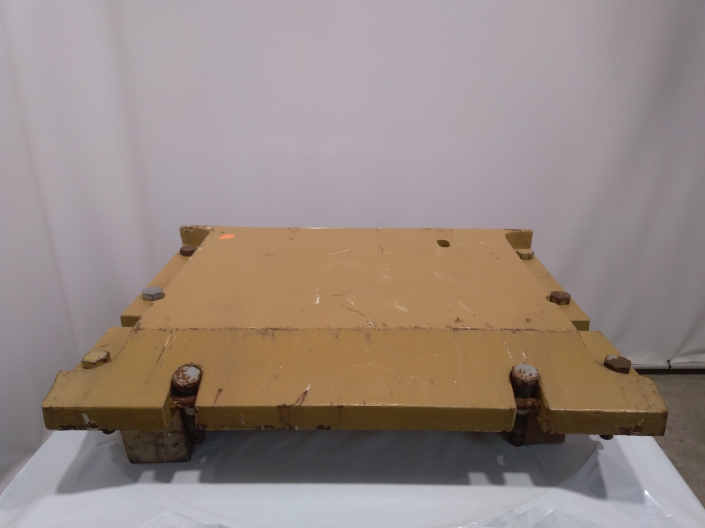 Caterpillar 3542257 - ثقل موازن - آلات البناء: صور 1 Caterpillar 3542257 - ثقل موازن - آلات البناء: صور 1