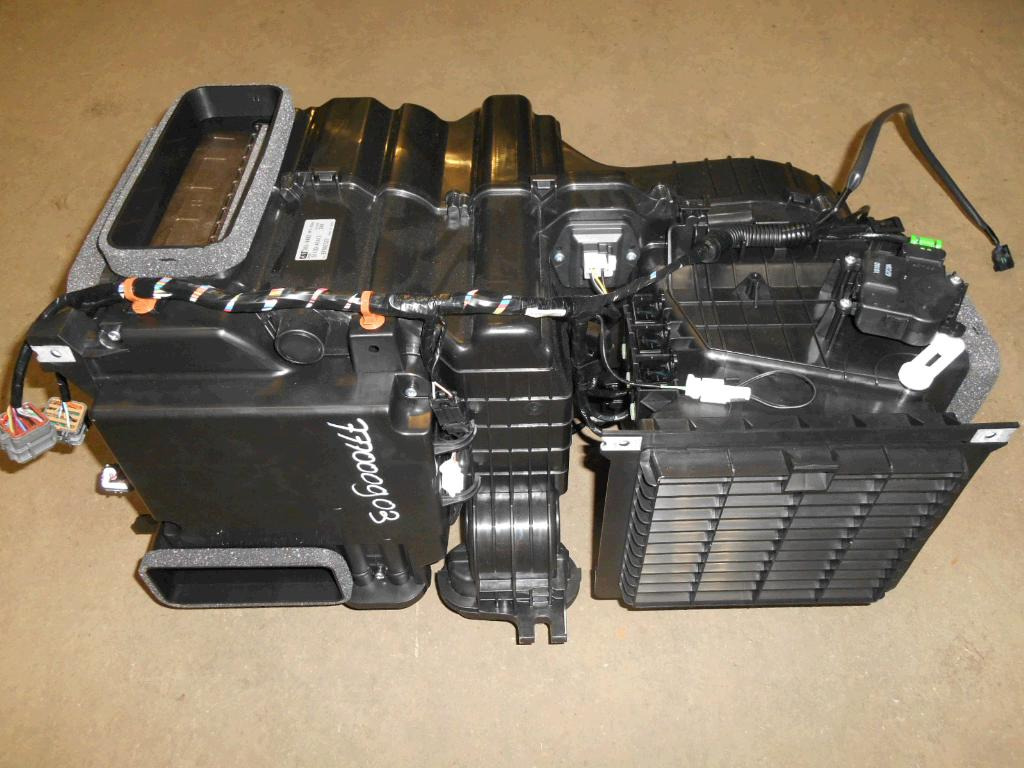 Caterpillar 3639493 - 3168972 - جزء تكييف الهواء - آلات البناء: صور 1 Caterpillar 3639493 - 3168972 - جزء تكييف الهواء - آلات البناء: صور 1