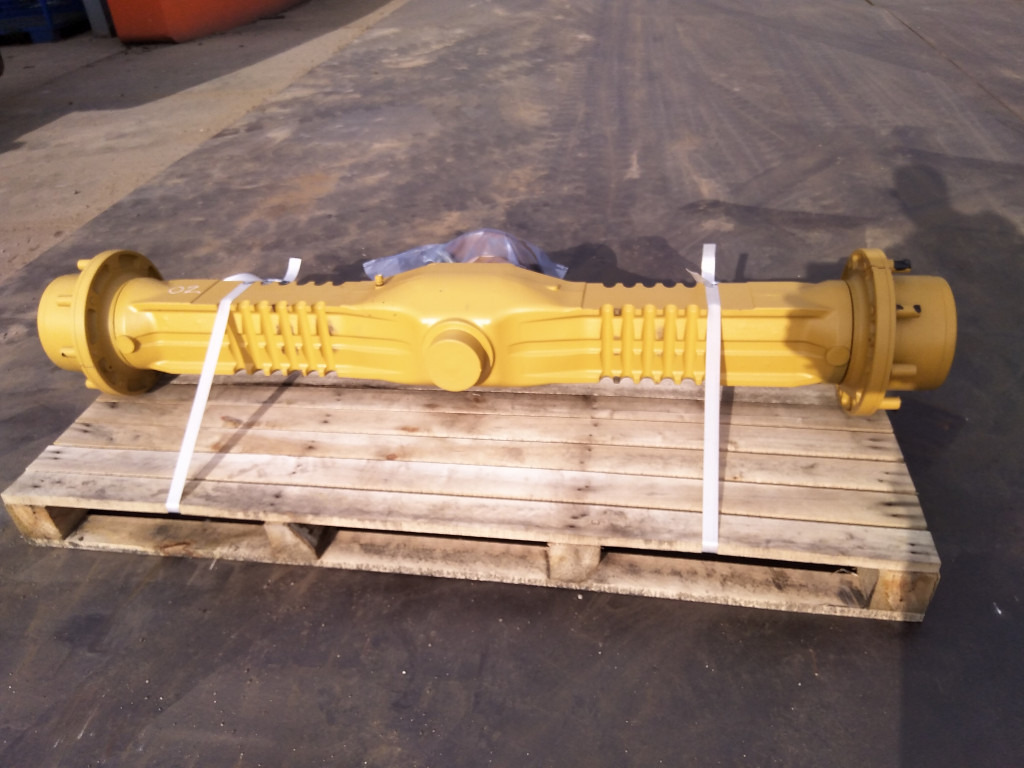 Caterpillar 4454602 - المحور الأمامي - آلات البناء: صور 1 Caterpillar 4454602 - المحور الأمامي - آلات البناء: صور 1