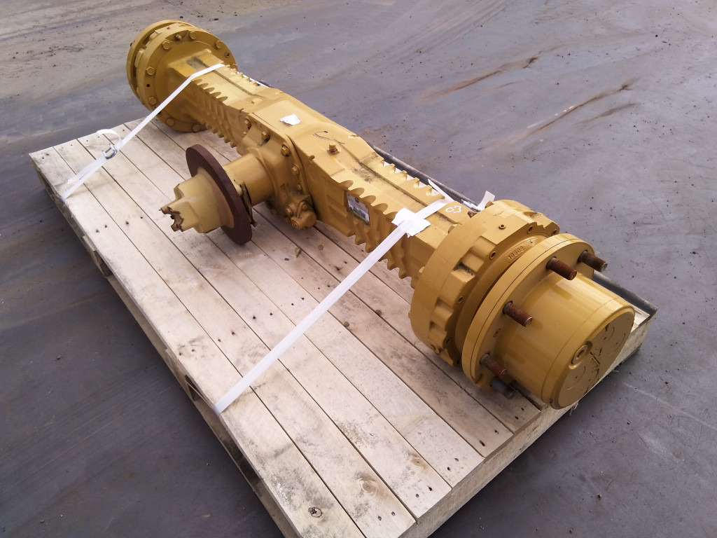 Caterpillar 4454603 - 2628660 - المحور الأمامي - آلات البناء: صور 2 Caterpillar 4454603 - 2628660 - المحور الأمامي - آلات البناء: صور 2
