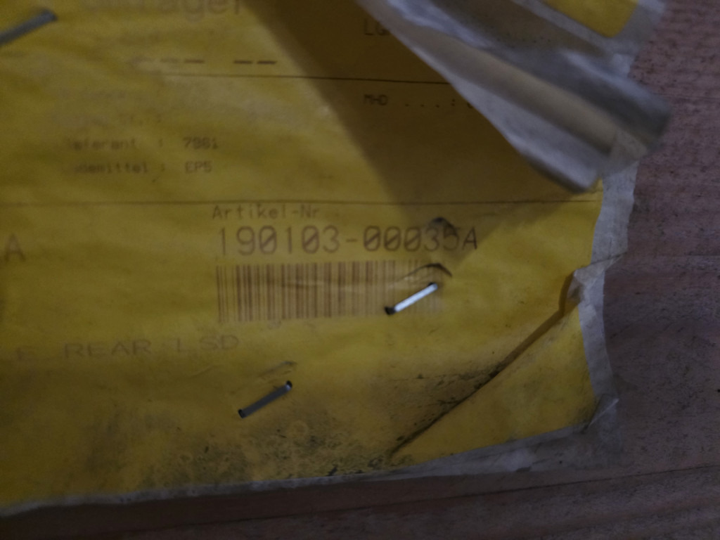 Doosan 190103-00035a - 190103-00035A - المحور و قطع الغيار: صور 1 Doosan 190103-00035a - 190103-00035A - المحور و قطع الغيار: صور 1