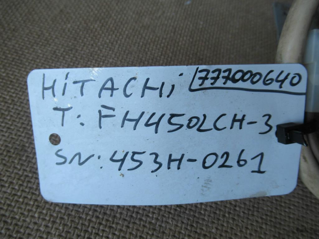 Hitachi FH450LCH-3 - - مضخات الوقود - آلات البناء: صور 5 Hitachi FH450LCH-3 - - مضخات الوقود - آلات البناء: صور 5