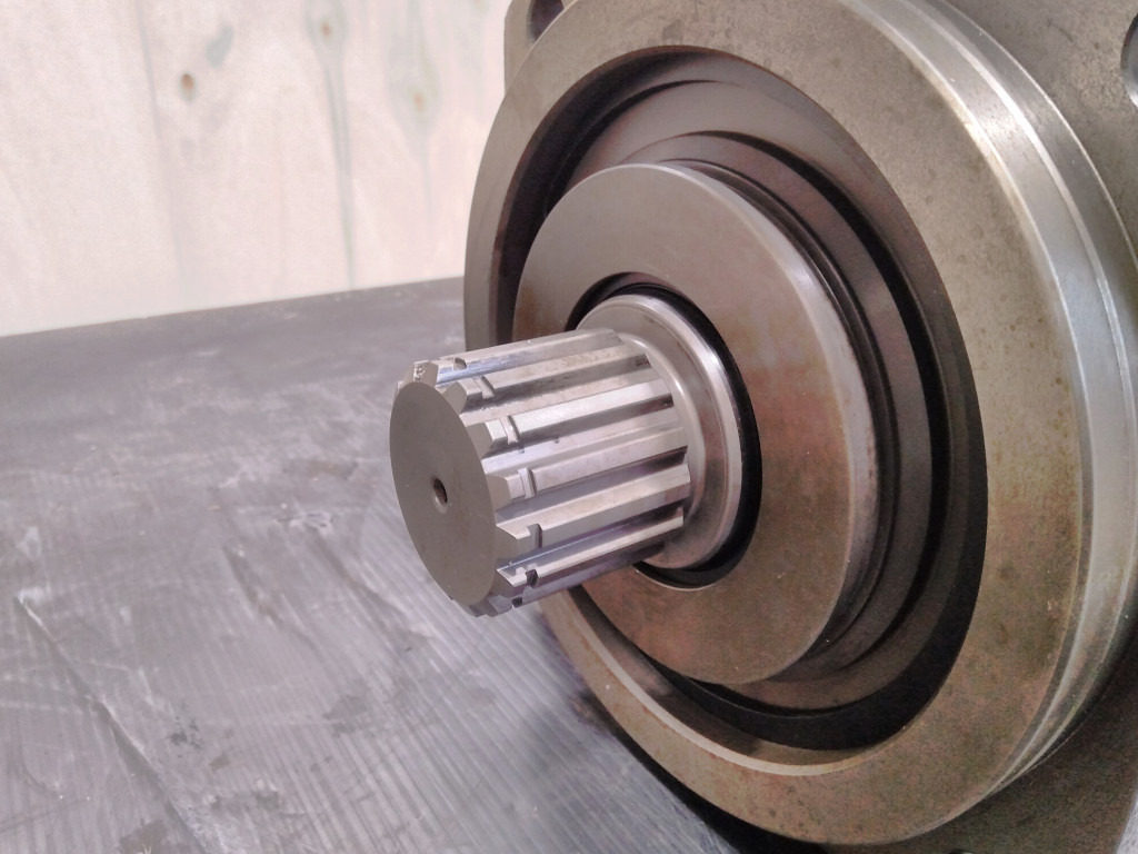 Hitachi HPV145 - YB60003095 - مضخة هيدروليكية - آلات البناء: صور 3 Hitachi HPV145 - YB60003095 - مضخة هيدروليكية - آلات البناء: صور 3