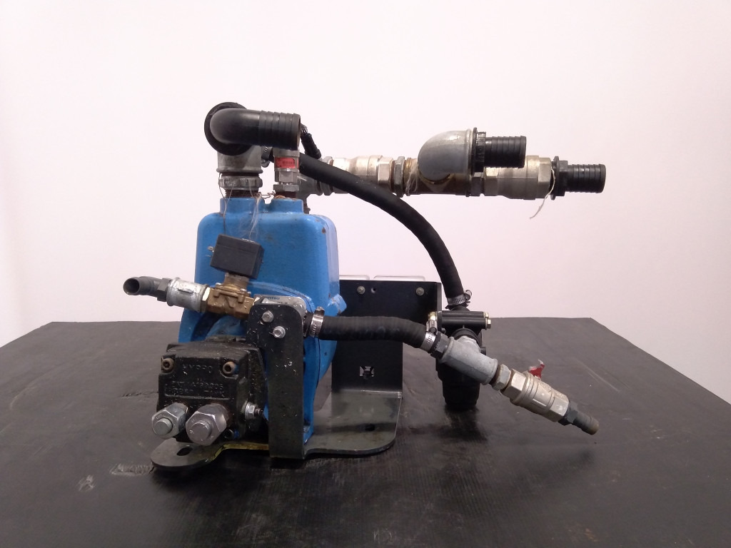 Hypro 9303C-HM1C-SP - - مضخة المبرد - آلات البناء: صور 1 Hypro 9303C-HM1C-SP - - مضخة المبرد - آلات البناء: صور 1