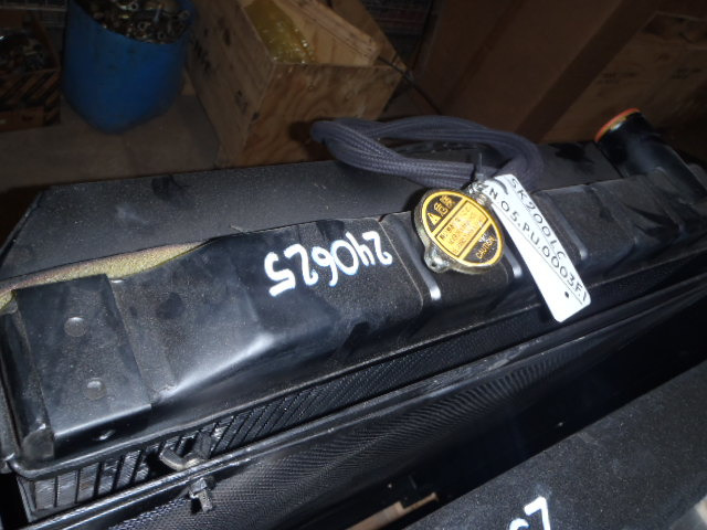 Kobelco YN05PU0003F1 - YN05PU0002F1 - المشعاع - آلات البناء: صور 1 Kobelco YN05PU0003F1 - YN05PU0002F1 - المشعاع - آلات البناء: صور 1