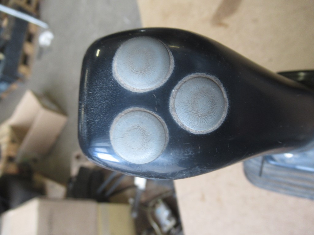 Komatsu PC210LC-8 - - الكابينة والداخلية - آلات البناء: صور 5 Komatsu PC210LC-8 - - الكابينة والداخلية - آلات البناء: صور 5