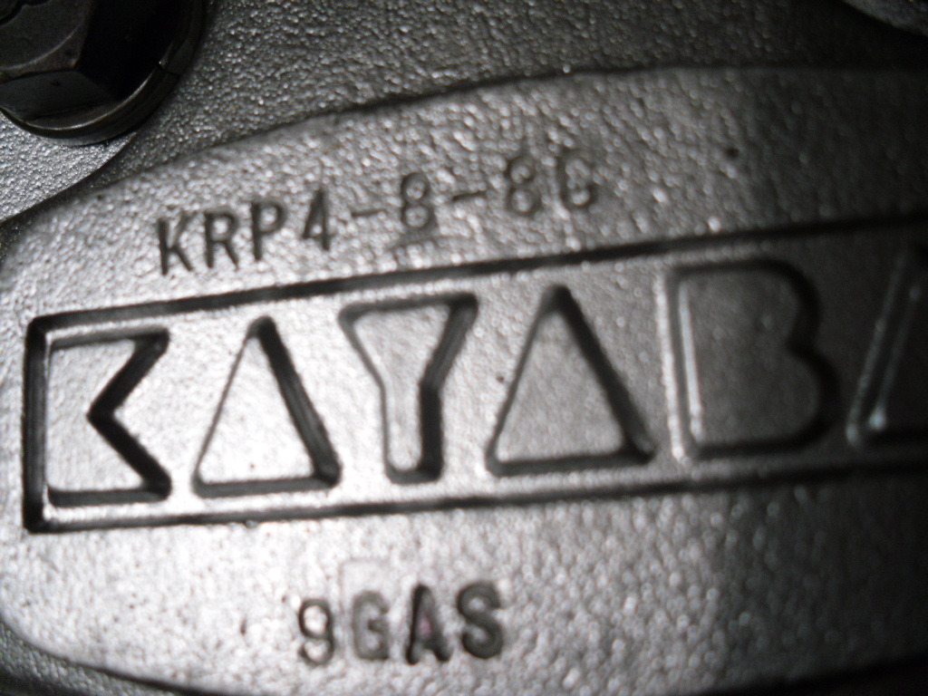 New Holland 157582028 - مضخة التوجيه - آلات البناء: صور 3 New Holland 157582028 - مضخة التوجيه - آلات البناء: صور 3