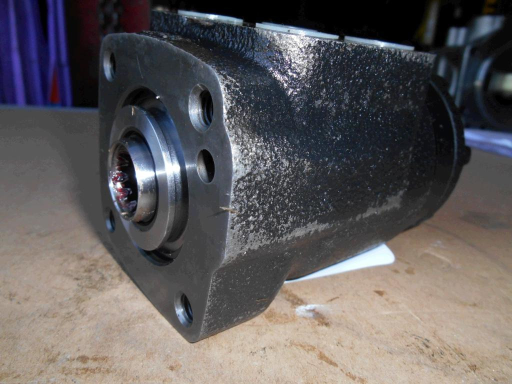 New Holland 4403248 - محرك هيدروليكي - آلات البناء: صور 4 New Holland 4403248 - محرك هيدروليكي - آلات البناء: صور 4