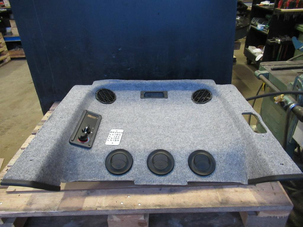 New Holland 87026823 - التدفئة / التهوية - آلات البناء: صور 1 New Holland 87026823 - التدفئة / التهوية - آلات البناء: صور 1