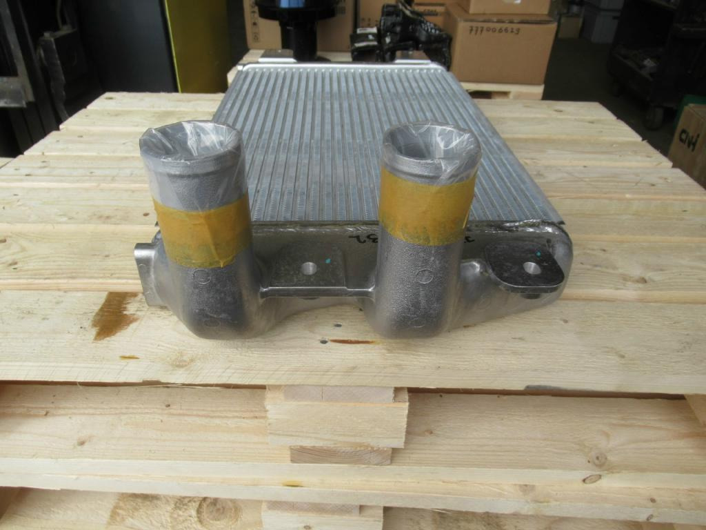New Holland YM05P00009S003 - 72211202 - المبرد - الآلات والماكينات الزراعية: صور 2 New Holland YM05P00009S003 - 72211202 - المبرد - الآلات والماكينات الزراعية: صور 2
