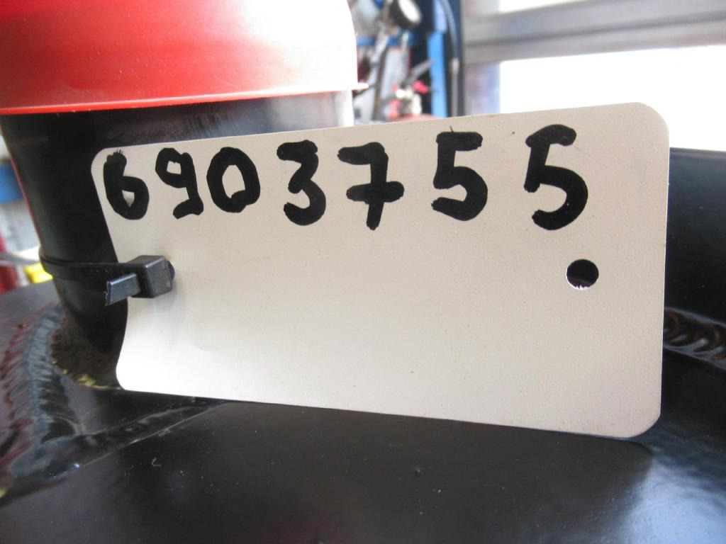 Nissens 6903755 - - المبرد - آلات البناء: صور 4 Nissens 6903755 - - المبرد - آلات البناء: صور 4