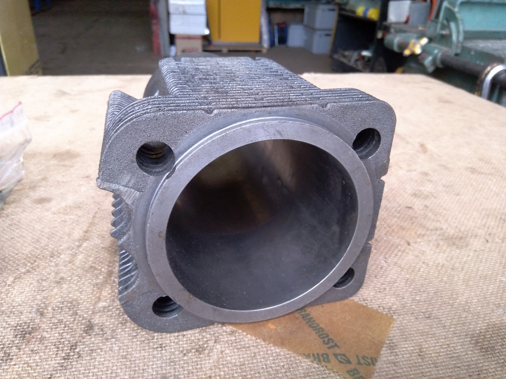 O&K 1484445 - - ديترويت / خواتم / البطانات - آلات البناء: صور 4 O&K 1484445 - - ديترويت / خواتم / البطانات - آلات البناء: صور 4