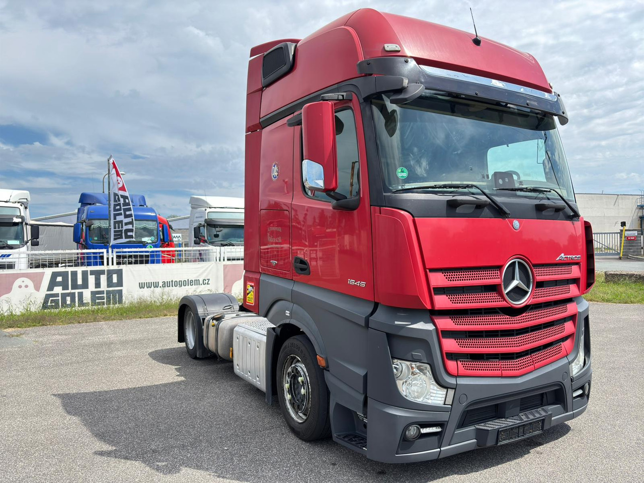 Mercedes-Benz Actros 1845 - شاحنة جرار: صور 2 Mercedes-Benz Actros 1845 - شاحنة جرار: صور 2