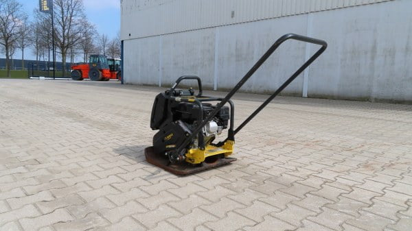 Bomag BP 25/50 - صفائح اهتزازية: صور 4 Bomag BP 25/50 - صفائح اهتزازية: صور 4