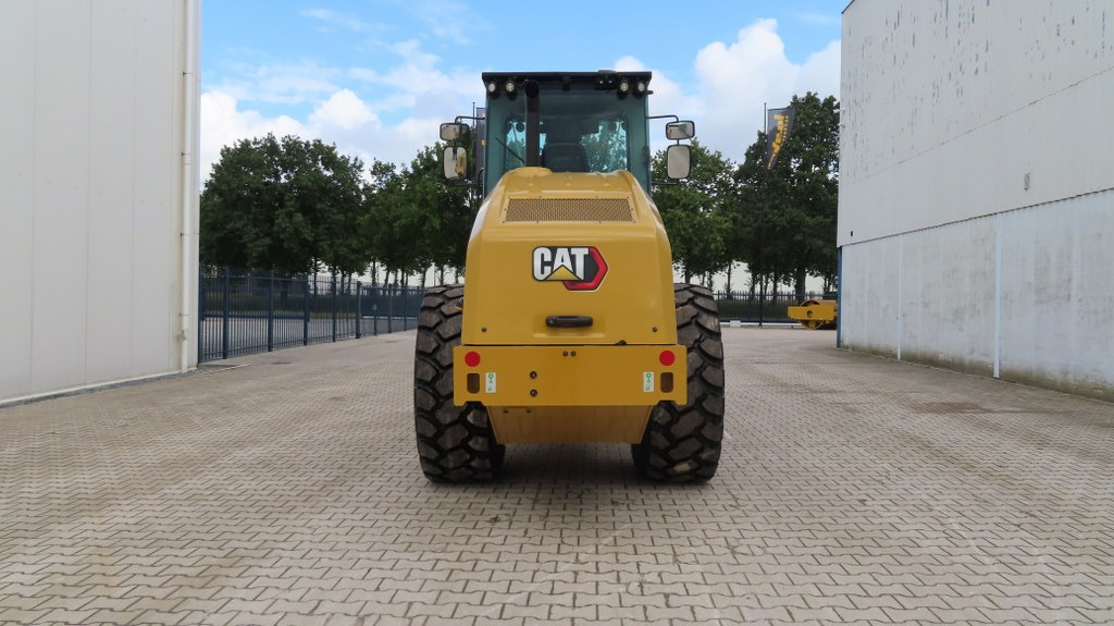 Caterpillar CS 74 B - مدماج: صور 3 Caterpillar CS 74 B - مدماج: صور 3