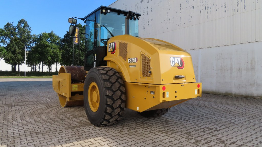 Caterpillar CS74B - مدماج: صور 4 Caterpillar CS74B - مدماج: صور 4