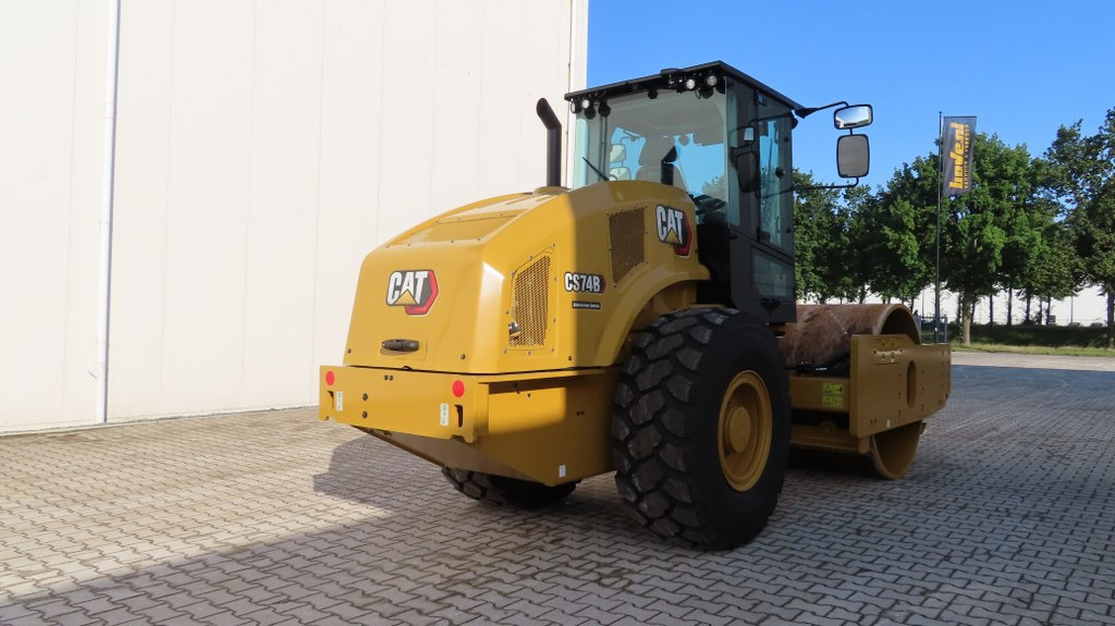 Caterpillar CS74B - مدماج: صور 2 Caterpillar CS74B - مدماج: صور 2