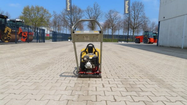 Dynapac LF 70 - صفائح اهتزازية: صور 3 Dynapac LF 70 - صفائح اهتزازية: صور 3