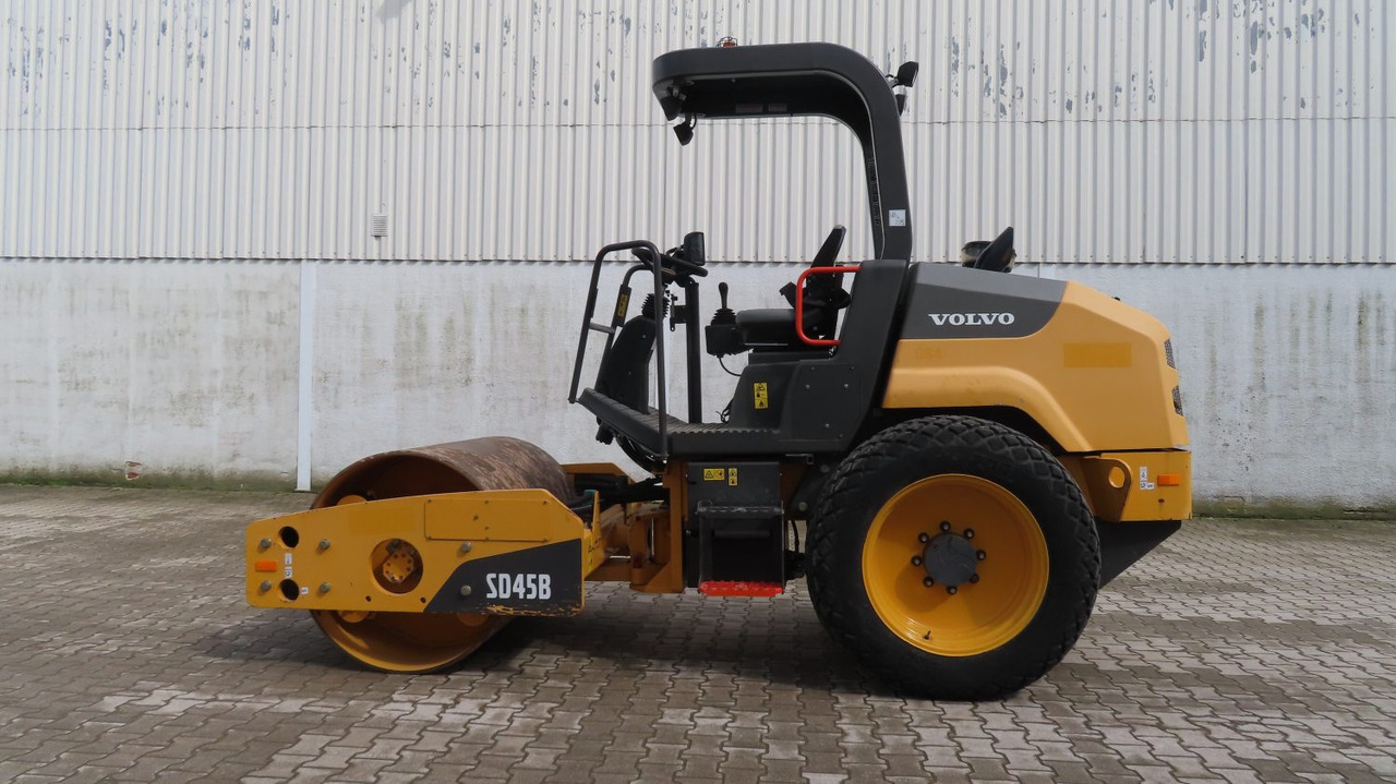 Volvo SD 45 B - مدماج: صور 5 Volvo SD 45 B - مدماج: صور 5