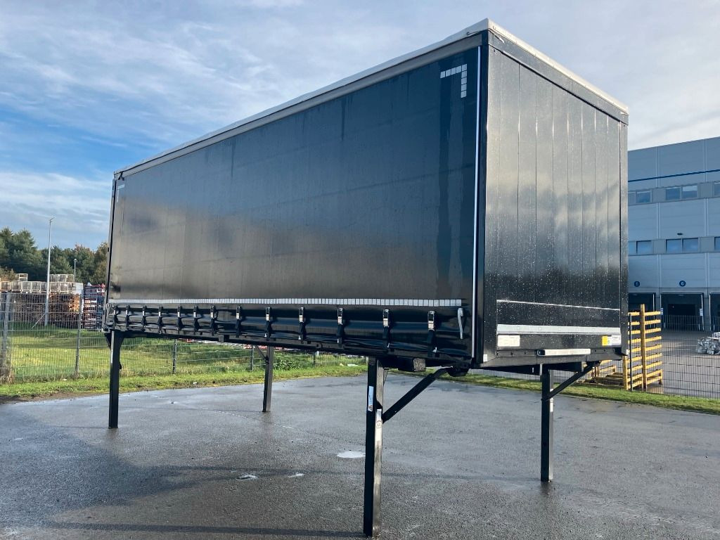 Krone Wechselbrücke Plane - جسم السيارة - بغطاء جانبي: صور 2 Krone Wechselbrücke Plane - جسم السيارة - بغطاء جانبي: صور 2