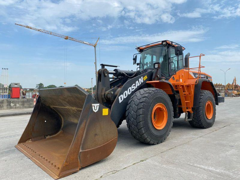Doosan DL450 - اللودر بعجل: صور 1 Doosan DL450 - اللودر بعجل: صور 1