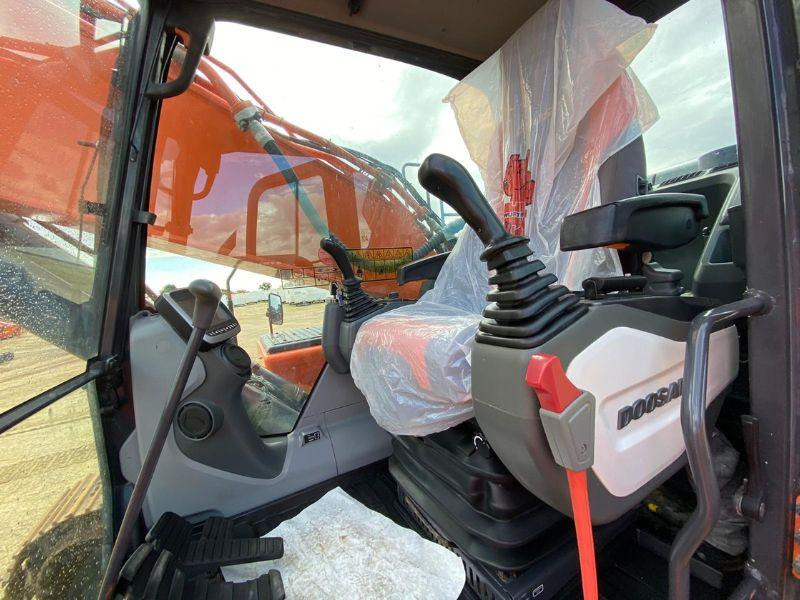 Doosan DX300LC - حفارات زحافة: صور 5 Doosan DX300LC - حفارات زحافة: صور 5