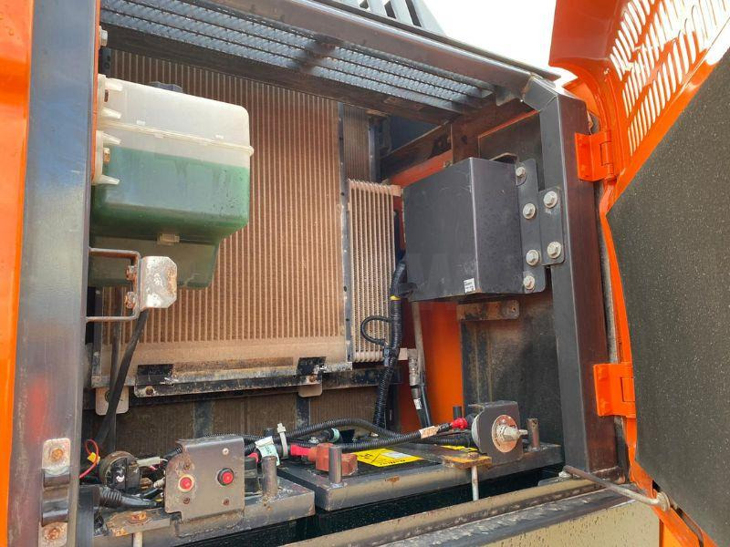 Doosan DX300LC - حفارات زحافة: صور 4 Doosan DX300LC - حفارات زحافة: صور 4