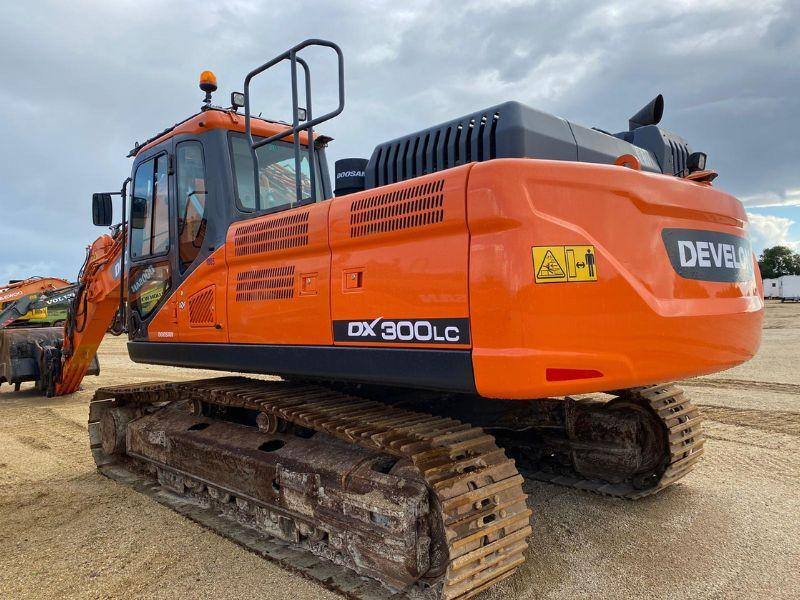 Doosan DX300LC - حفارات زحافة: صور 2 Doosan DX300LC - حفارات زحافة: صور 2