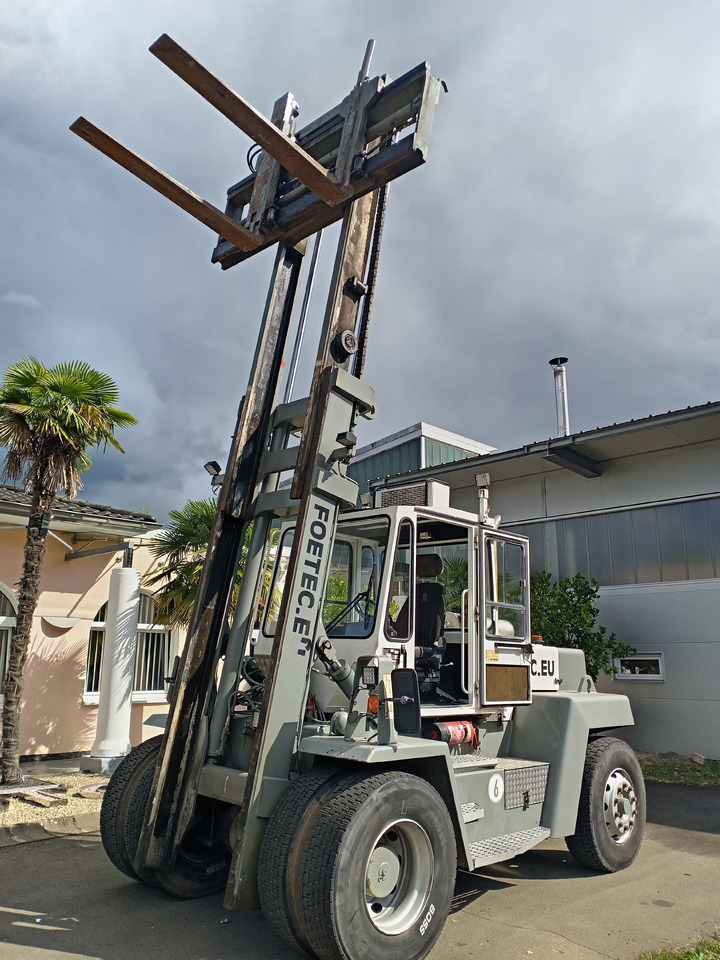 SVETRUCK Schwerlastgabelstapler 1060-30 - رافعة شوكية ديزل: صور 2 SVETRUCK Schwerlastgabelstapler 1060-30 - رافعة شوكية ديزل: صور 2