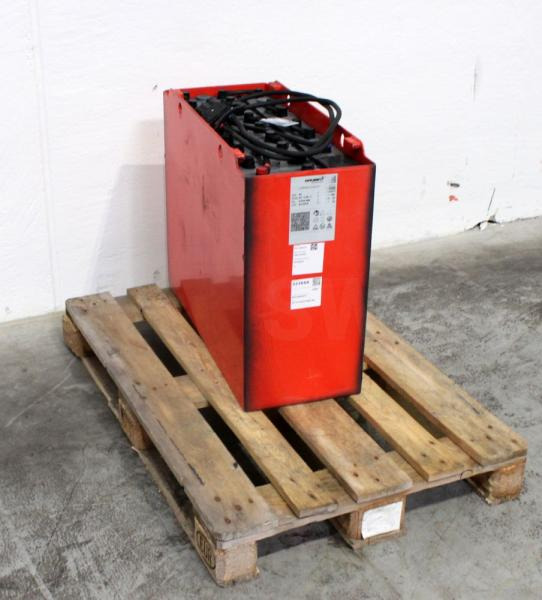GRUMA 24 Volt 4 PzV 400 Ah - البطارية: صور 1 GRUMA 24 Volt 4 PzV 400 Ah - البطارية: صور 1