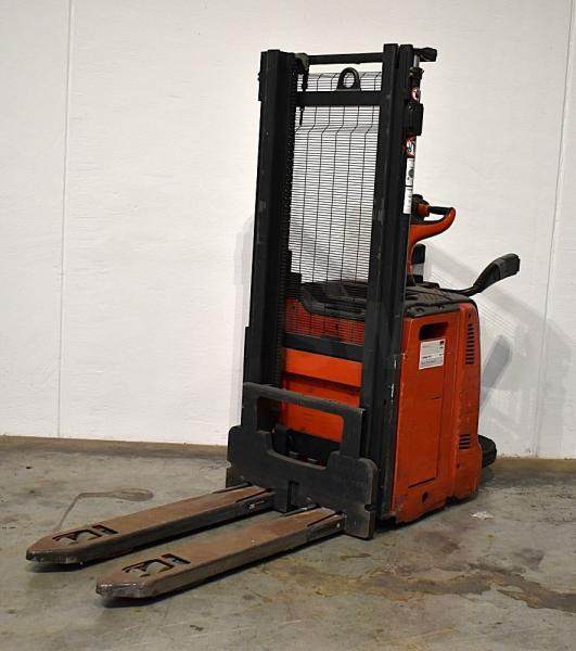 Linde L 12 L AP 133 - معدات تكديس: صور 2 Linde L 12 L AP 133 - معدات تكديس: صور 2