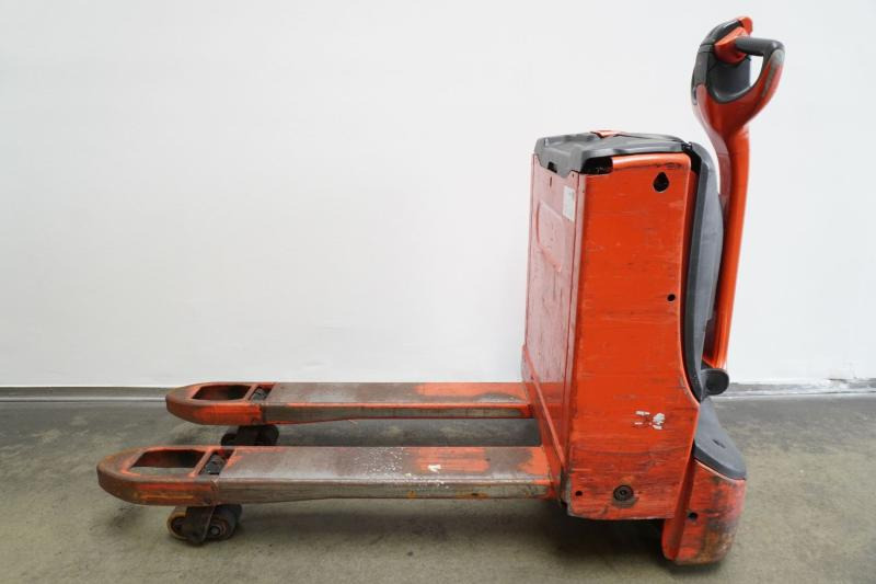 Linde T 16 1152 - معدات الرفع منخفض المستوى: صور 3 Linde T 16 1152 - معدات الرفع منخفض المستوى: صور 3