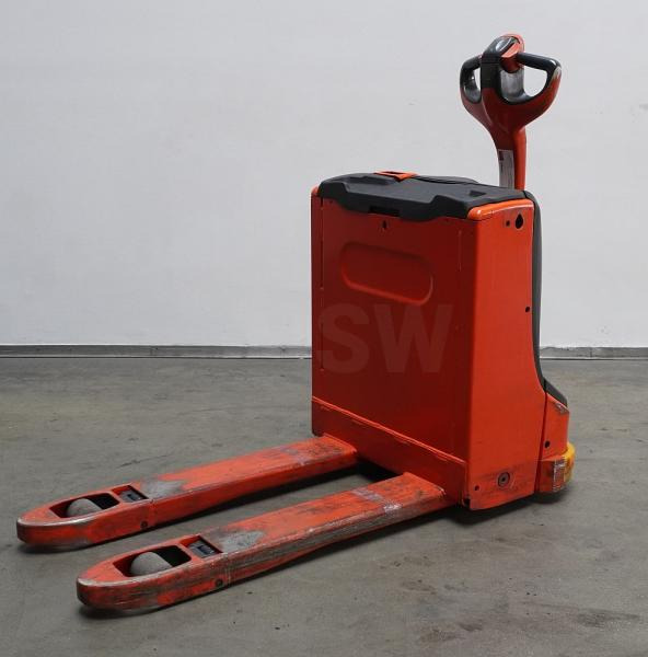Linde T 16 1152 - معدات الرفع منخفض المستوى: صور 2 Linde T 16 1152 - معدات الرفع منخفض المستوى: صور 2