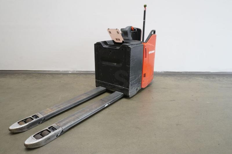 Linde T 20 SP 131-08 - معدات الرفع منخفض المستوى: صور 2 Linde T 20 SP 131-08 - معدات الرفع منخفض المستوى: صور 2