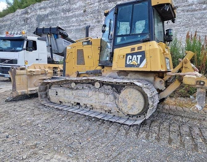 CAT D6K LGP - بلدوزر: صور 1 CAT D6K LGP - بلدوزر: صور 1