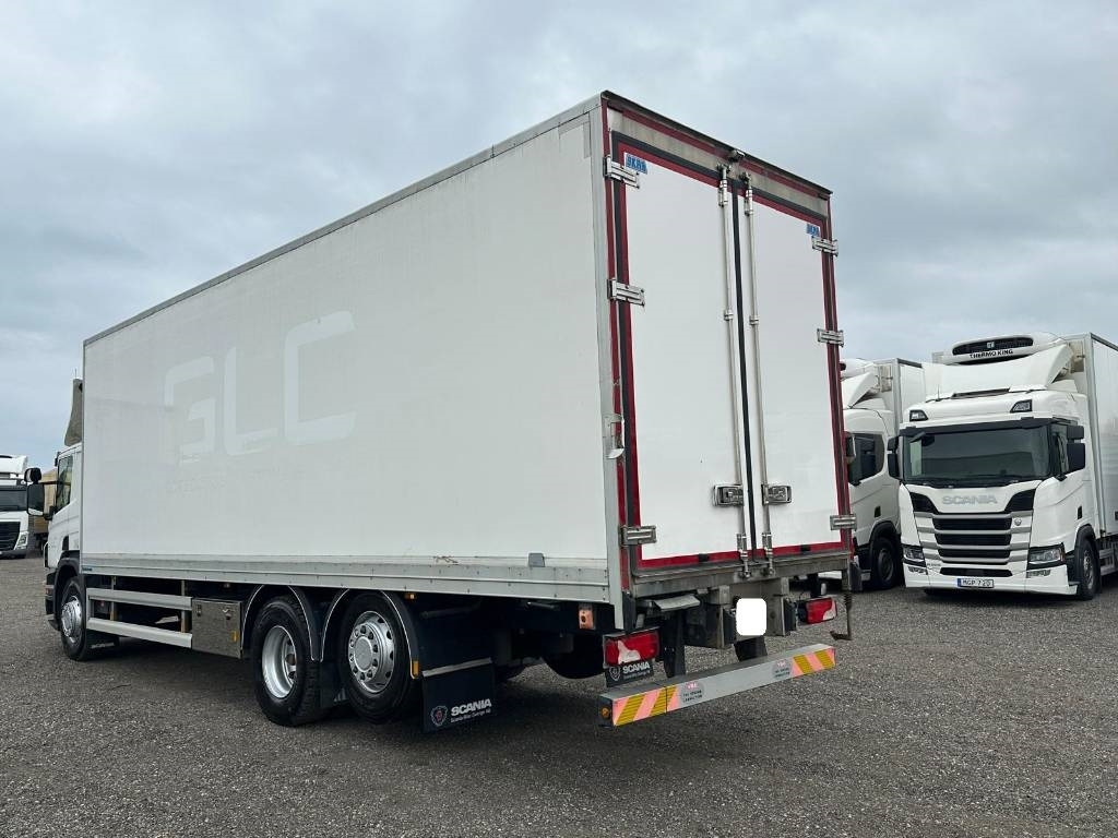 Scania P320LB6X2*4MNB serie 9057 - بصندوق مغلق شاحنة: صور 2 Scania P320LB6X2*4MNB serie 9057 - بصندوق مغلق شاحنة: صور 2