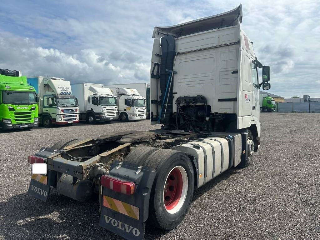 Volvo FH-440 4X2 Serie 3053 - شاحنة جرار: صور 5 Volvo FH-440 4X2 Serie 3053 - شاحنة جرار: صور 5
