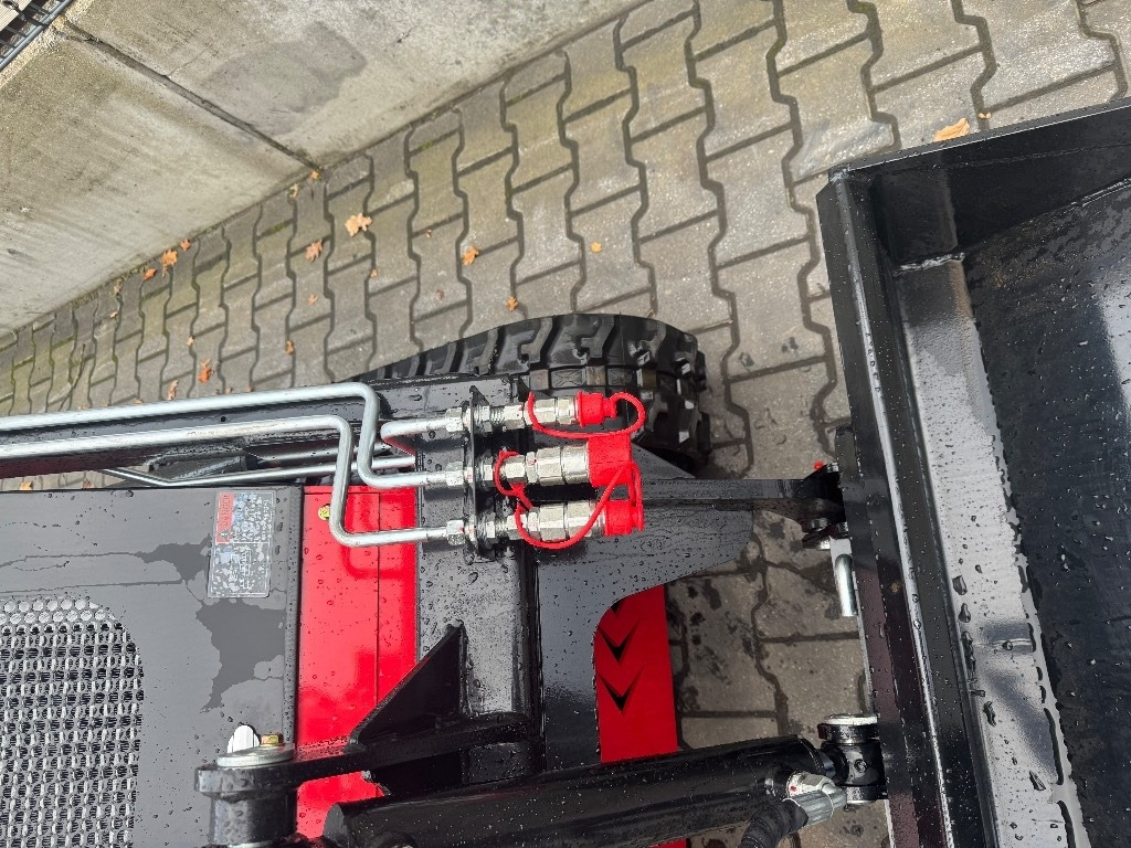 Captok CK 380 C - اللودر المجنزر: صور 3 Captok CK 380 C - اللودر المجنزر: صور 3