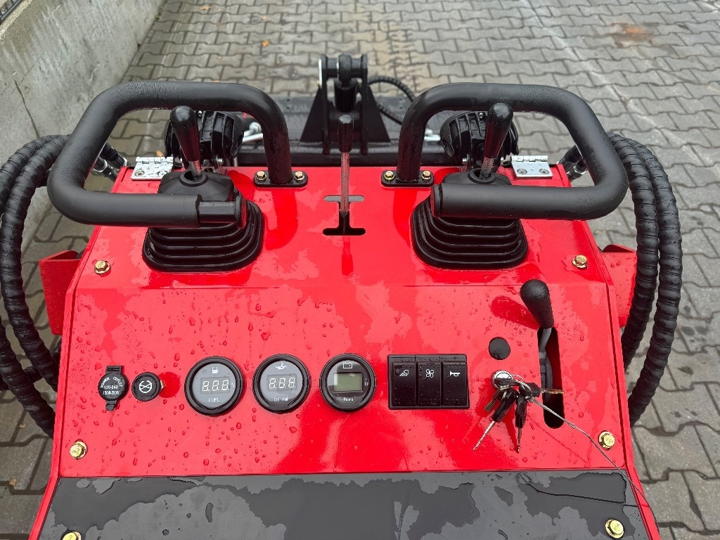 Captok CK 380 C - اللودر المجنزر: صور 5 Captok CK 380 C - اللودر المجنزر: صور 5