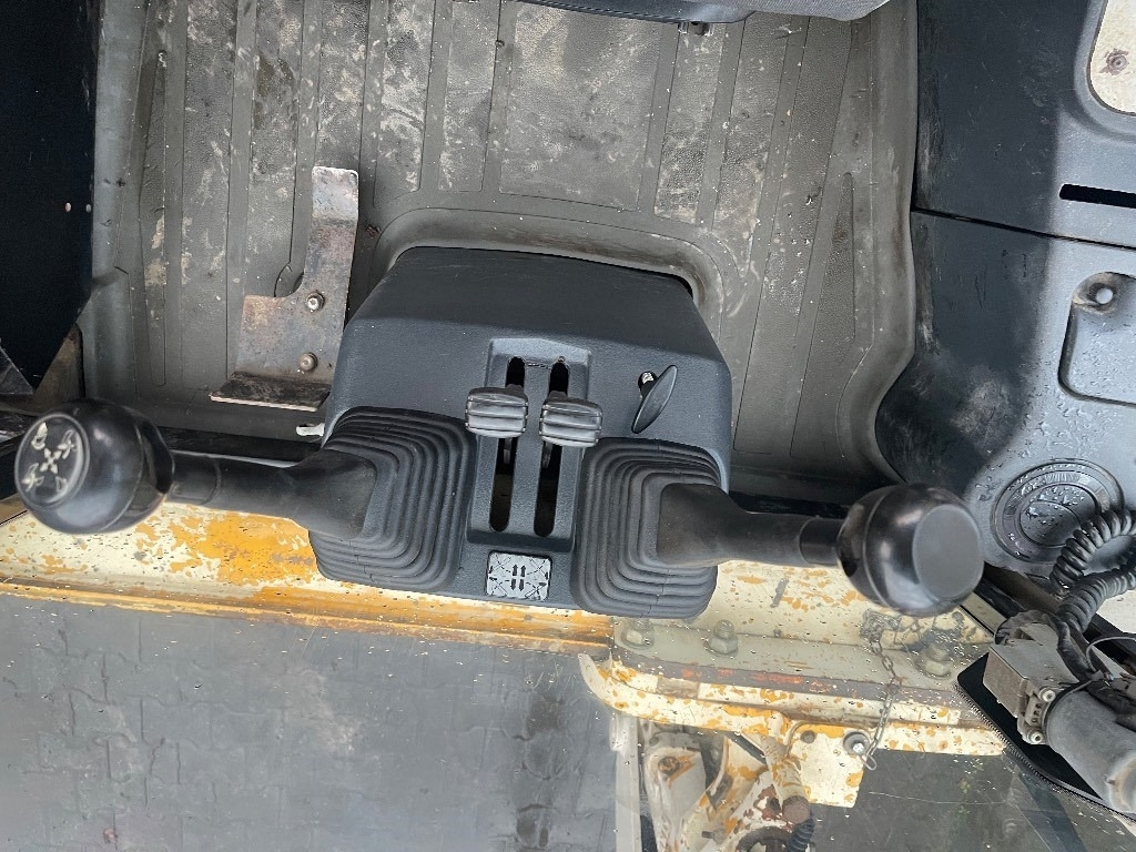حفار متعدد الاستخدام JCB 2 CX: صور 6