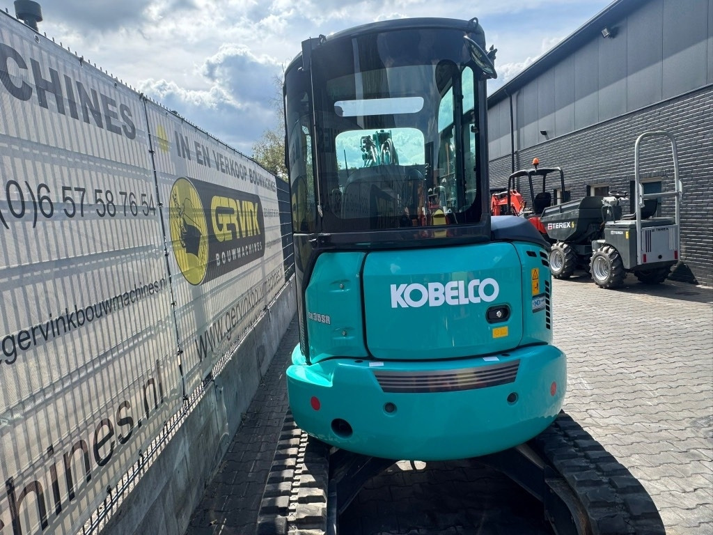 Kobelco SK 35 SR - حفارة مصغرة: صور 2 Kobelco SK 35 SR - حفارة مصغرة: صور 2