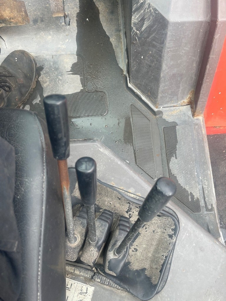Manitou MC 30 - شاحنات الطرق الوعرة: صور 5 Manitou MC 30 - شاحنات الطرق الوعرة: صور 5