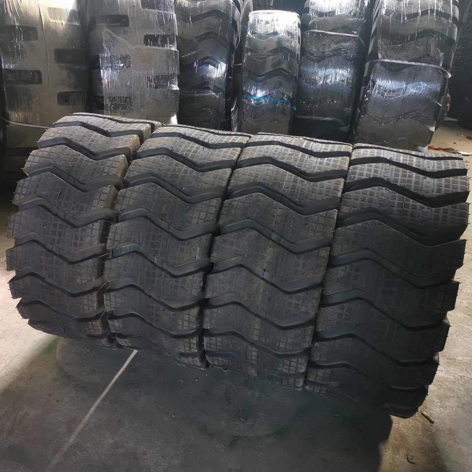 Qingdao Promising 20.5/70-16 Pneumatic Tyre Assembly for China Loader - الإطارات - اللودر بعجل: صور 1 Qingdao Promising 20.5/70-16 Pneumatic Tyre Assembly for China Loader - الإطارات - اللودر بعجل: صور 1