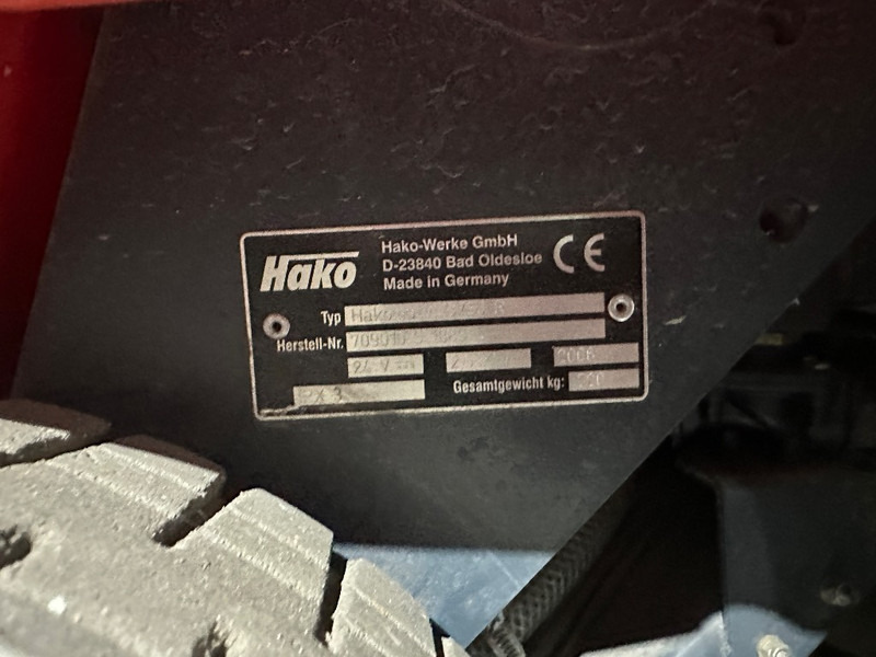 Hako B 750 R - سياره كنس شوارع: صور 3 Hako B 750 R - سياره كنس شوارع: صور 3