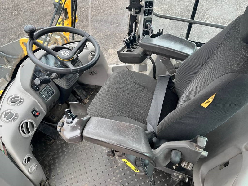 Volvo L60H Lång bom, Hjullastare - اللودر بعجل: صور 5 Volvo L60H Lång bom, Hjullastare - اللودر بعجل: صور 5