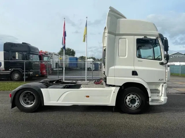 DAF CF 400 FT CF 400 Spacecab tractor head - شاحنة جرار: صور 4 DAF CF 400 FT CF 400 Spacecab tractor head - شاحنة جرار: صور 4