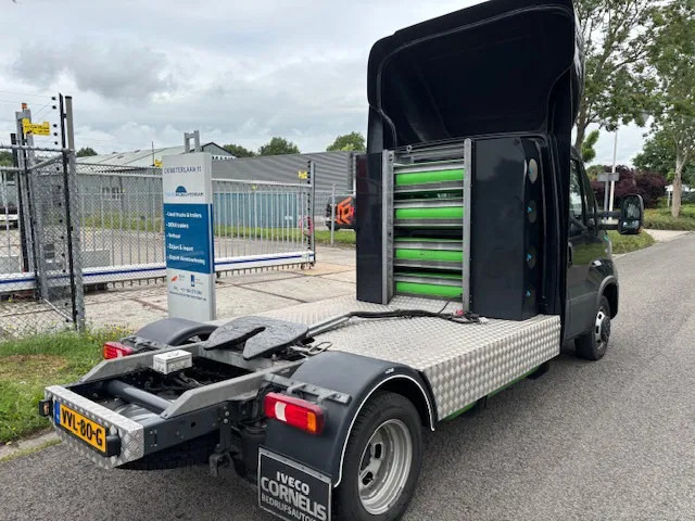 Iveco 35C14G Daily BE trekker 3.0 CNG gas - شاحنة جرار: صور 5 Iveco 35C14G Daily BE trekker 3.0 CNG gas - شاحنة جرار: صور 5