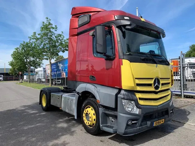 Mercedes-Benz Actros 1840 Euro 6 streamspace APK 18-12-2025 - شاحنة جرار: صور 3 Mercedes-Benz Actros 1840 Euro 6 streamspace APK 18-12-2025 - شاحنة جرار: صور 3