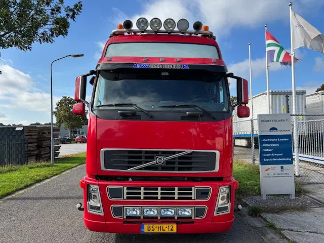 Volvo FH 12 480 Globe XL Euro 5 7B chassis tyres new - شاحنة جرار: صور 2 Volvo FH 12 480 Globe XL Euro 5 7B chassis tyres new - شاحنة جرار: صور 2